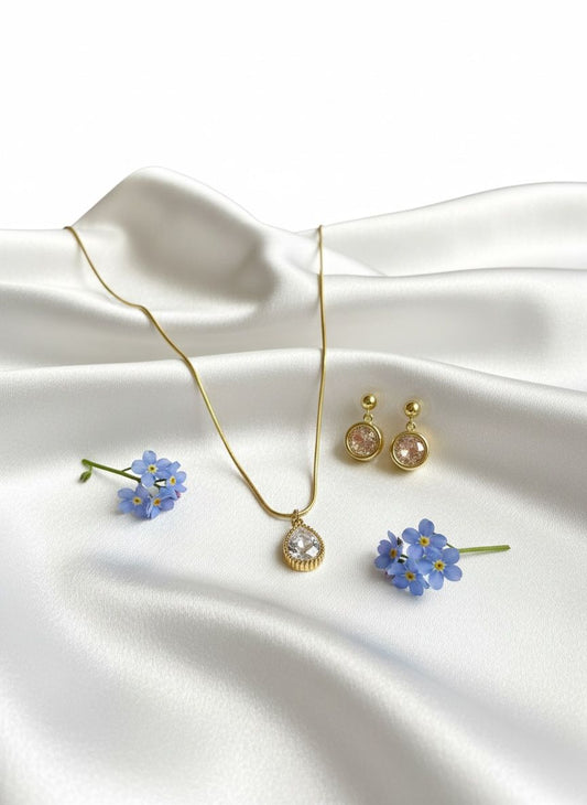 Tear Drop Anti Tarnish Necklace and Earrings
