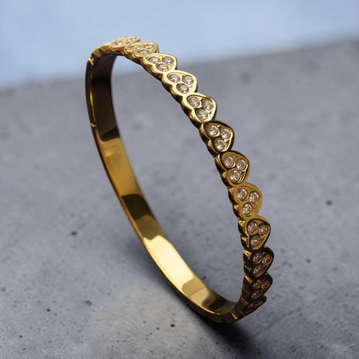 Anti tarnish heart stone studded bangle